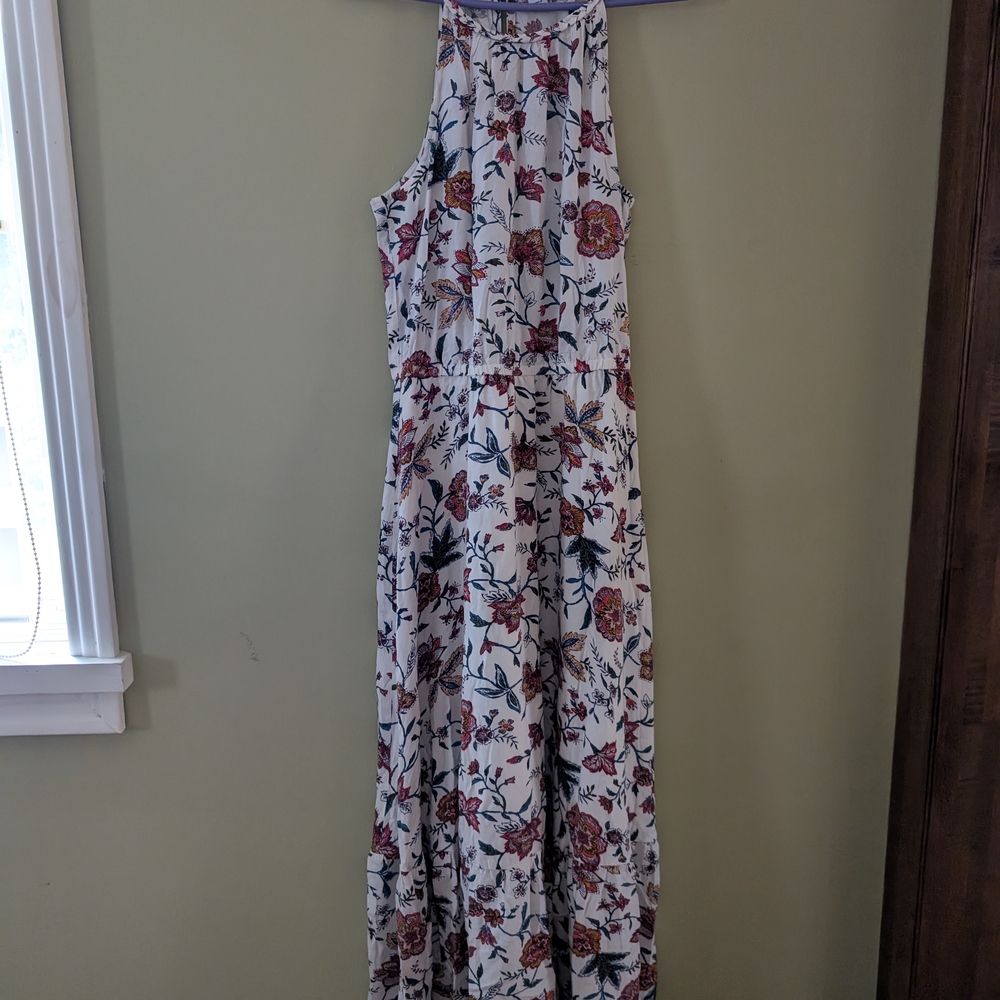 Floral Sleeveless Maxi Dress